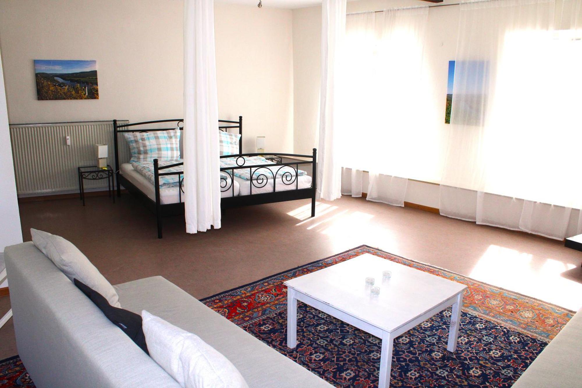 Ferienwohnung Altes Pfarrhaus Mit Flair Und Moselblick 브라운버그 외부 사진